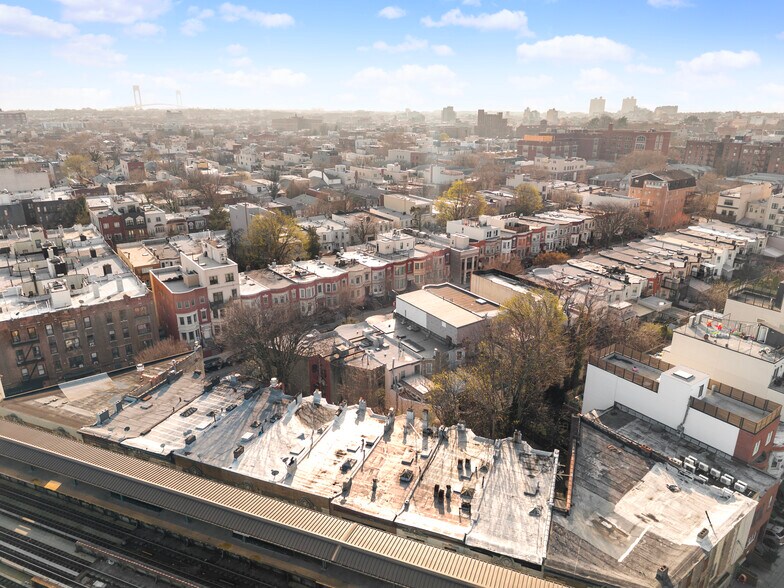 More Photos Of , Brooklyn General Retail For Sale