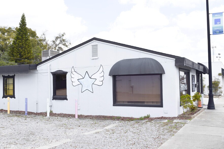 More Photos Of 2001 W Fairbanks Ave, Winter Park Storefront For Lease