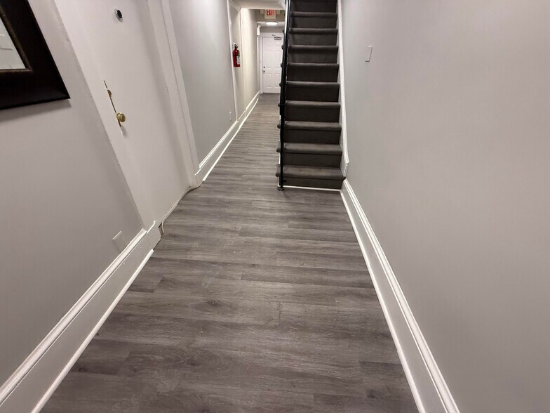 More Photos Of 212 Warren St, Beverly Apartments For Sale
