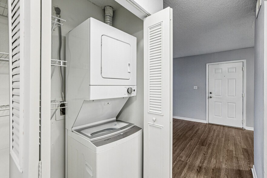 More Photos Of 4610 N Armenia Ave, Tampa Apartments For Sale