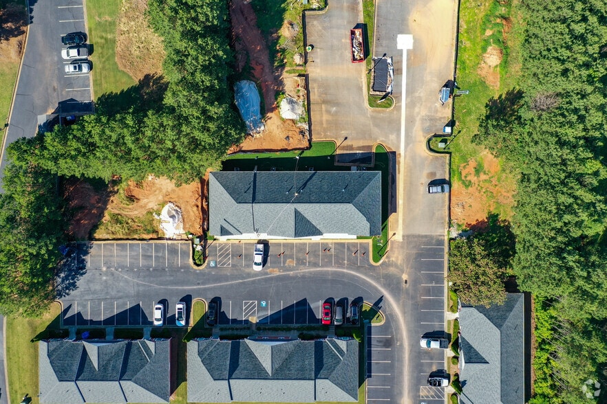 More Photos Of 245-251 River Park Dr, Woodstock Medical For Sale