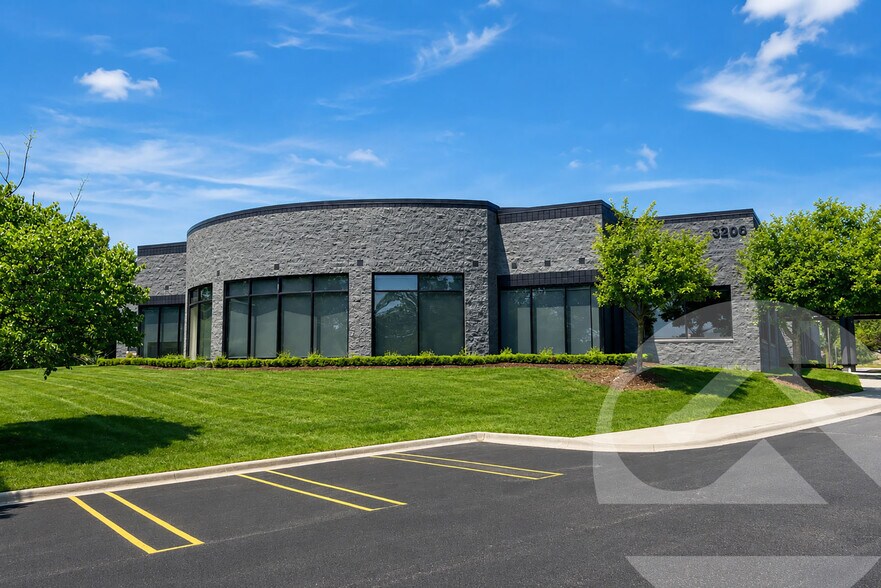 Primary Photo Of 3200 Cross Creek Pky, Auburn Hills Research And Development For Sale