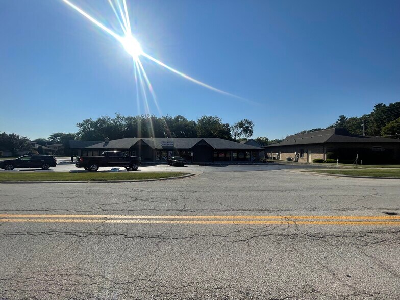 Primary Photo Of 14320-14328 S Golden Oak Dr, Homer Glen Storefront Retail Office For Lease