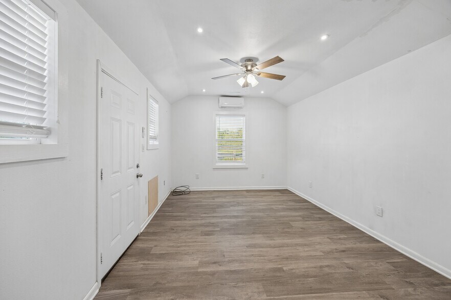 More Photos Of 10347 Pless Rd, Cat Spring Land For Sale