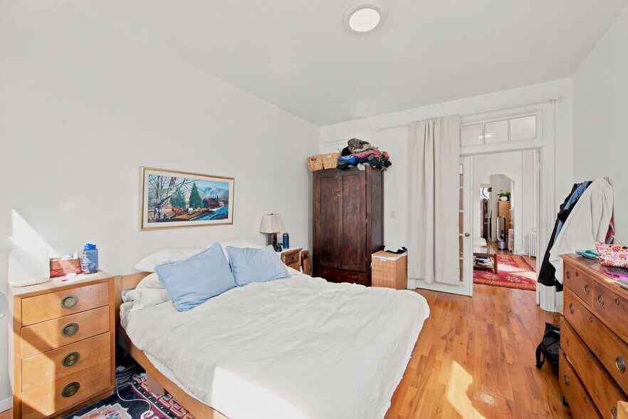 More Photos Of 332 Manhattan Ave, Brooklyn Apartments For Sale