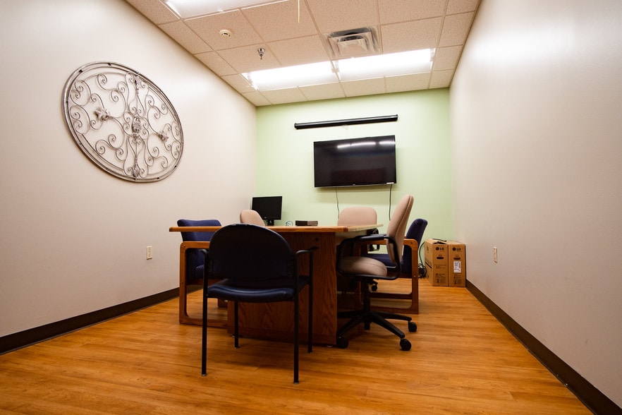 More Photos Of 310 S Highland Ave, Oklahoma City Healthcare For Sale