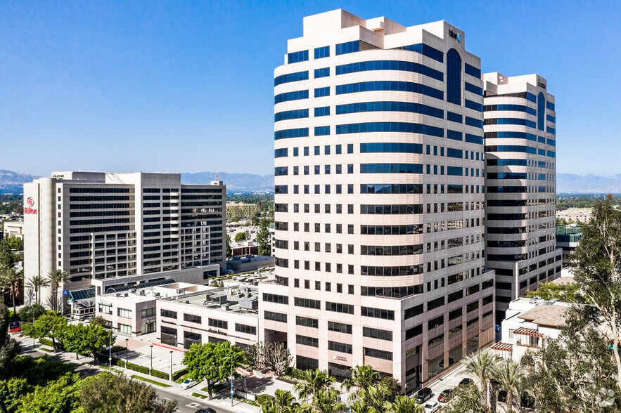 More Photos Of 6300 Canoga Ave, Woodland Hills Office For Lease