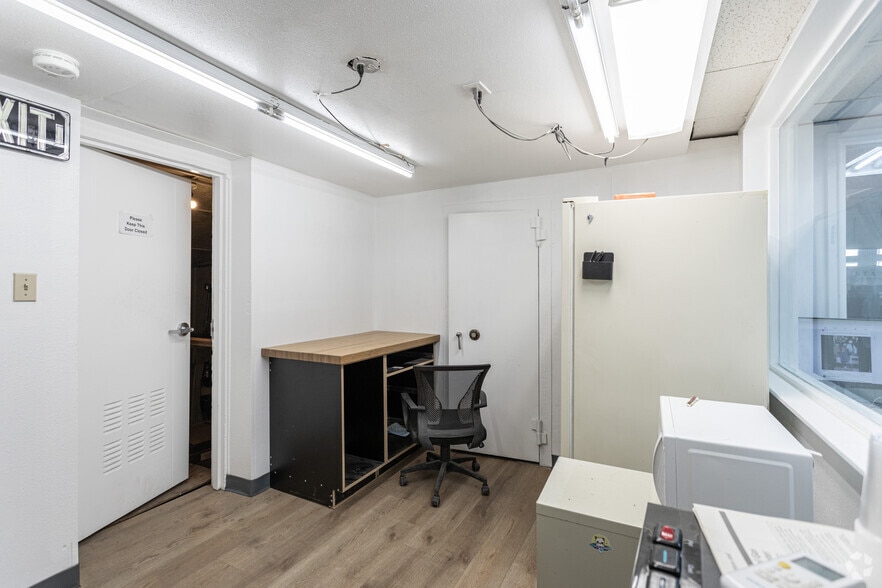 More Photos Of 1621 N Beck St, Salt Lake City Warehouse For Sale