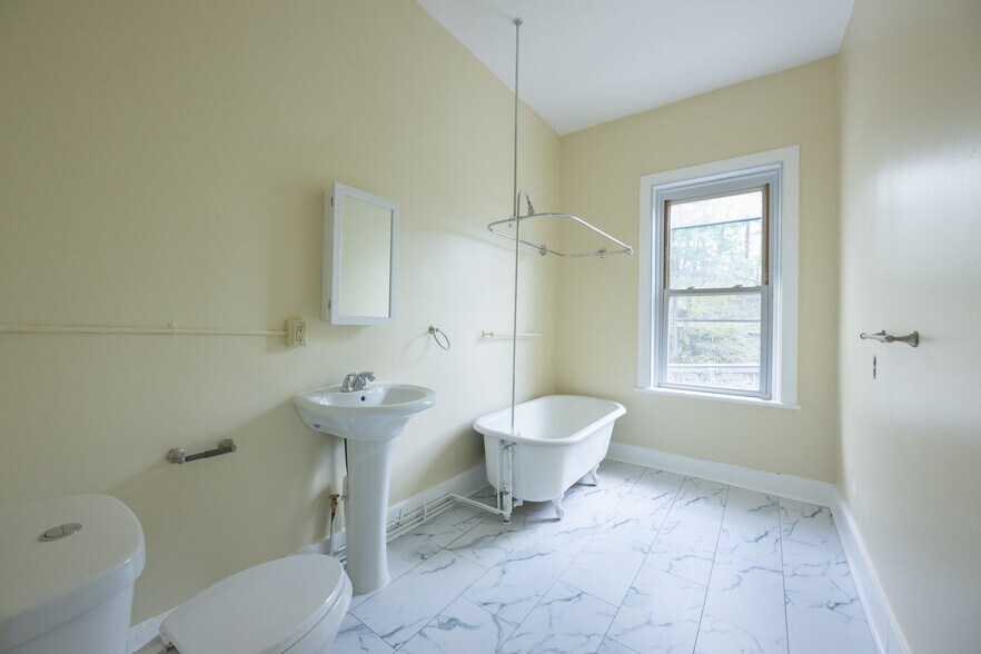 More Photos Of 36-42 Main St, Sussex Apartments For Sale