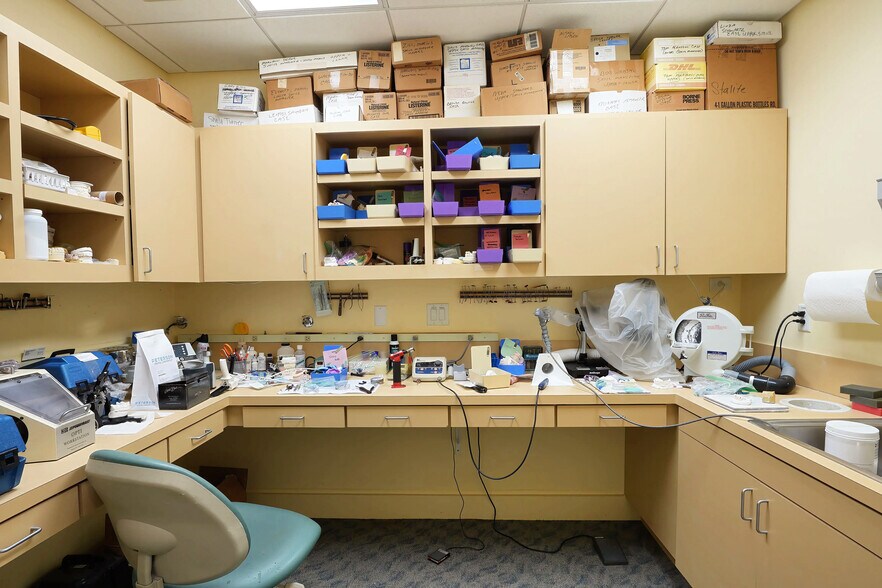 More Photos Of 650 W Boynton Beach Blvd, Boynton Beach Medical For Sale