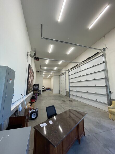 More Photos Of 4655 W California Ave, Salt Lake City Manufacturing For Lease
