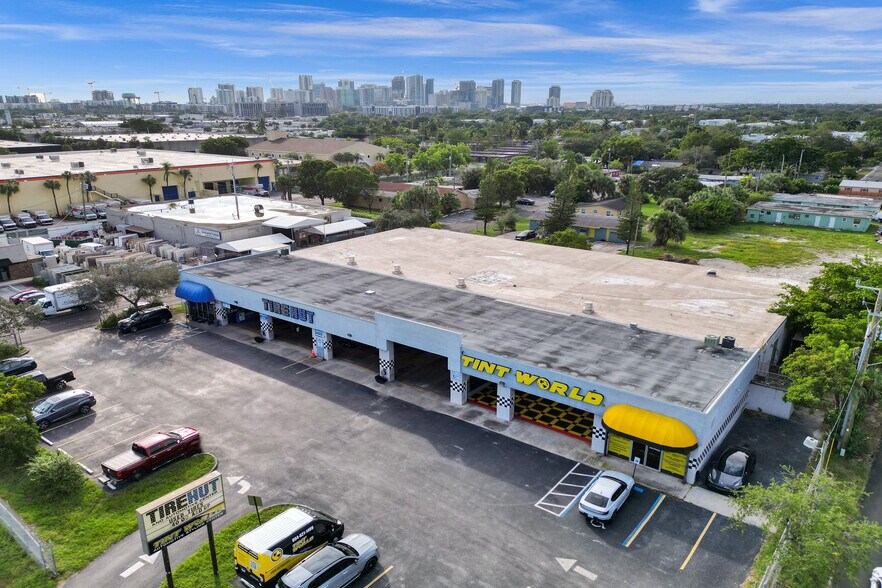 More Photos Of 1260 W Sunrise Blvd, Fort Lauderdale Freestanding For Sale