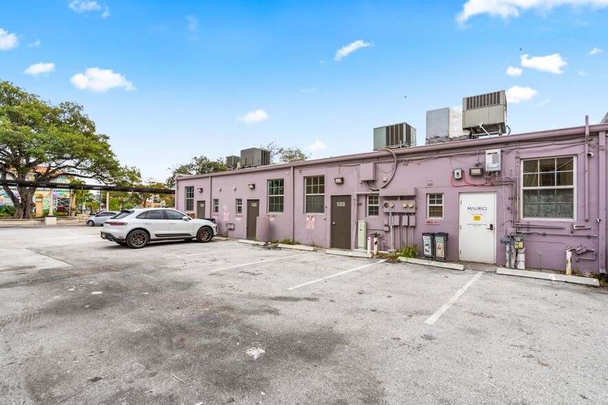 More Photos Of 500-506 Lake Ave, Lake Worth Freestanding For Lease