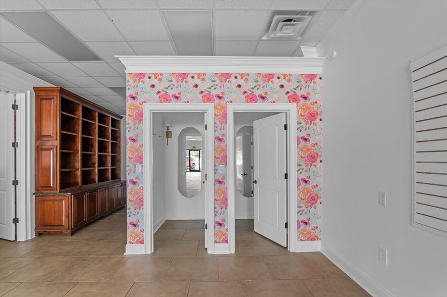 More Photos Of 208 Broad St, Wrens Storefront Retail Office For Lease