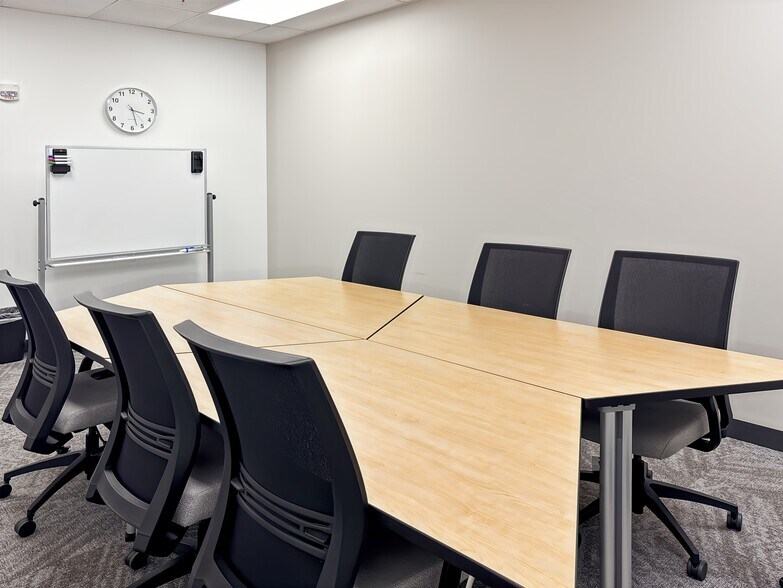 More Photos Of 303 Congressional Blvd, Carmel Coworking Space