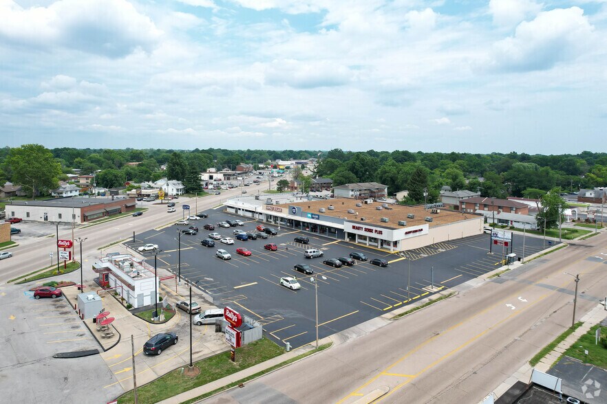 More Photos Of 4513-4519 W Main St, Belleville Unknown For Lease