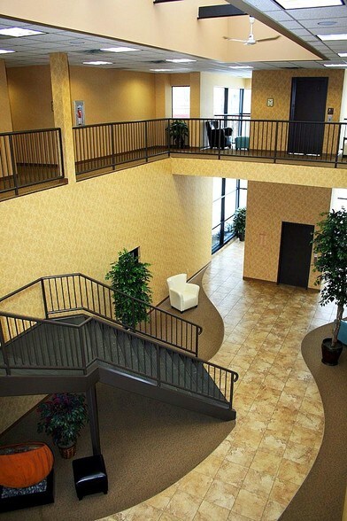 More Photos Of 160 W Carmel Dr, Carmel Office For Lease