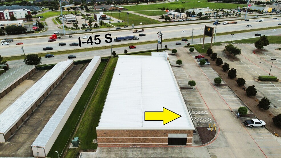 More Photos Of 2403 Gulf Fwy S, League City Storefront Retail Office For Lease