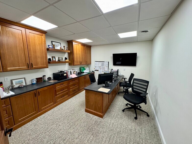 More Photos Of 3041 Golansky Blvd, Woodbridge Storefront For Lease