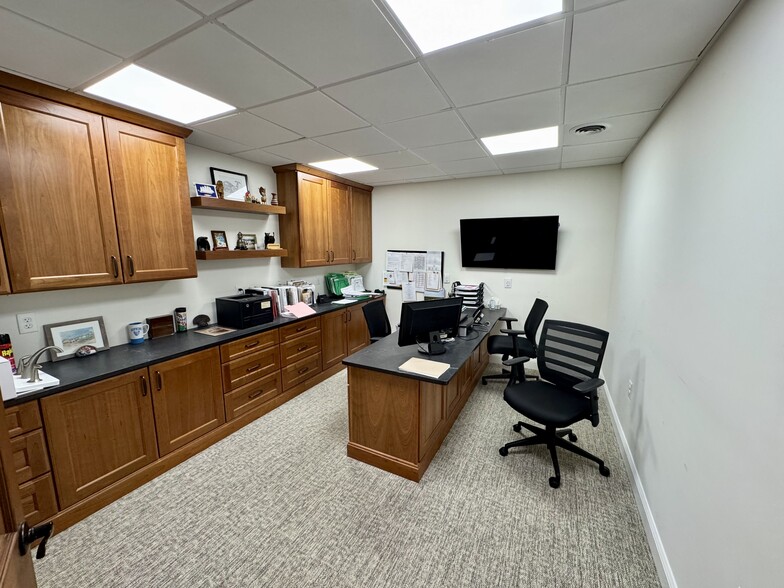 More Photos Of 3041 Golansky Blvd, Woodbridge Storefront For Lease