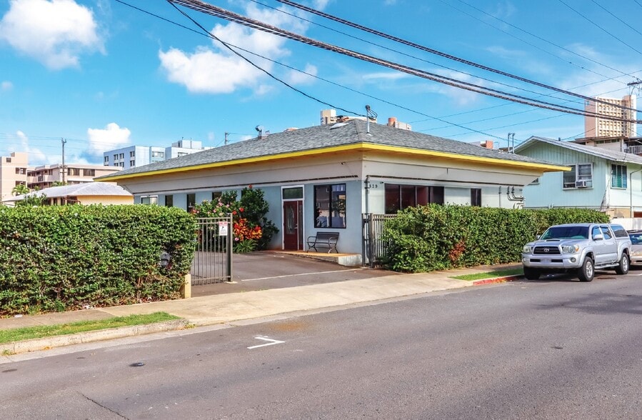 More Photos Of 829 Isenberg St, Honolulu Medical For Sale