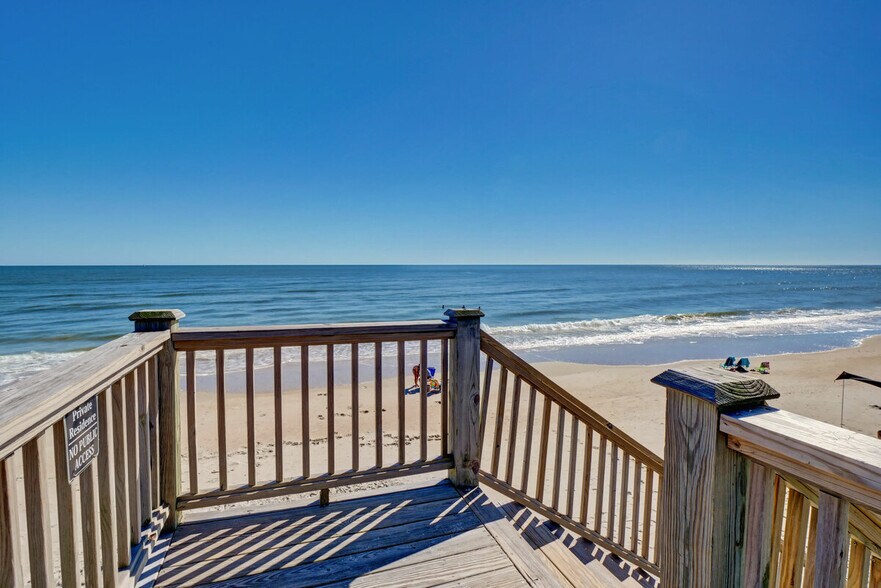 More Photos Of 2068 New River Inlet Rd, North Topsail Beach Apartments For Sale