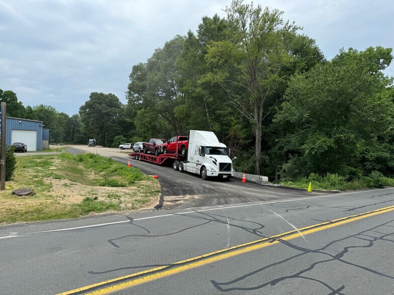 More Photos Of 70 Lockhouse rd, Westfield Land For Lease