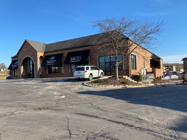 Primary Photo Of 1620 Country Club Rd, Valparaiso Freestanding For Lease