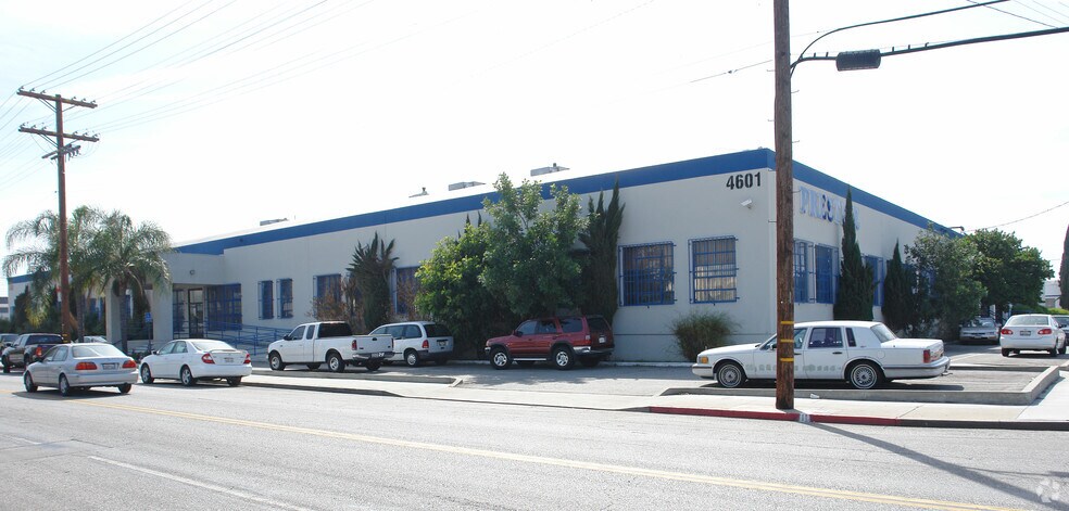 More Photos Of 4601 Boyle Ave, Vernon Warehouse For Lease