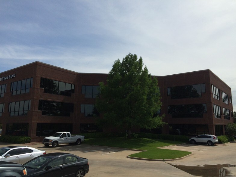 More Photos Of 2220 San Jacinto Blvd, Denton Office For Sale