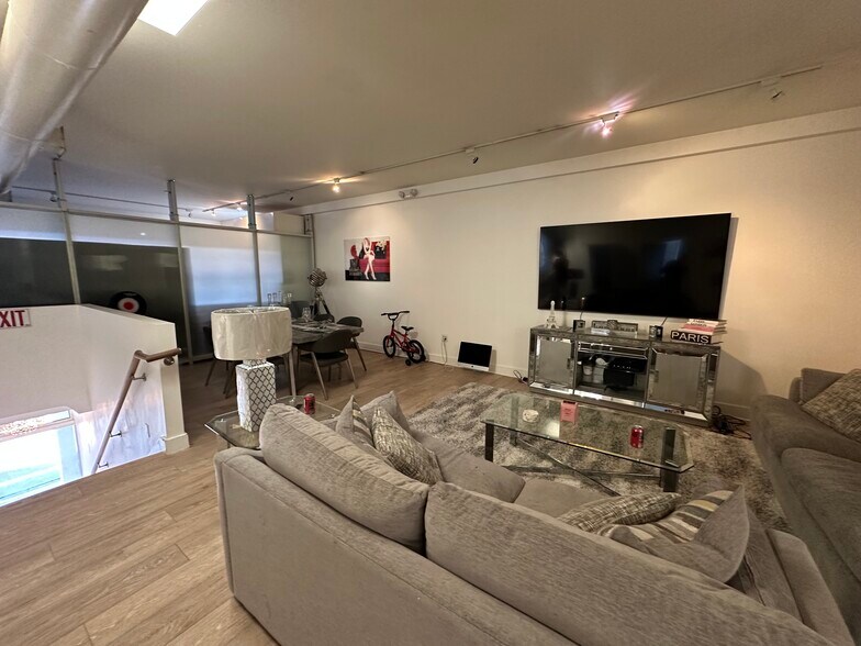 More Photos Of 3620 NE 2nd Ave, Miami Loft Creative Space For Sale