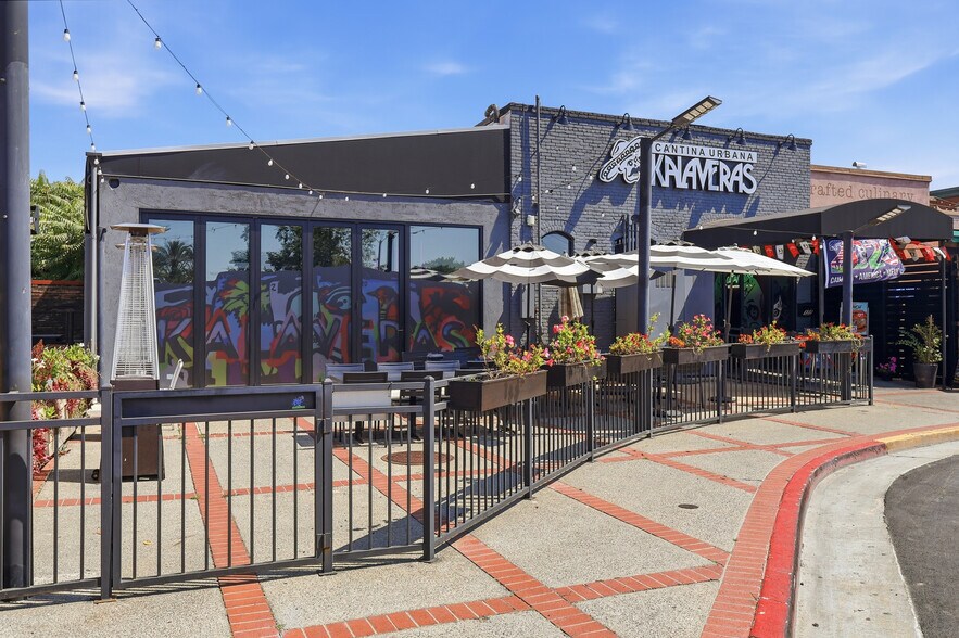 More Photos Of 122 E Commonwealth Ave, Fullerton Restaurant For Sale