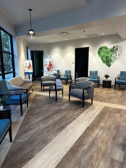 More Photos Of 4074 Northlake Blvd, Palm Beach Gardens Freestanding For Sale