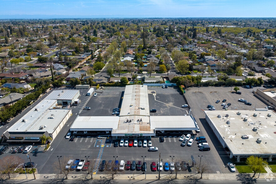 More Photos Of 3120 Mchenry Ave, Modesto Auto Dealership For Sale