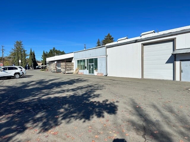 More Photos Of 835 Lincoln Ave, Napa Freestanding For Lease