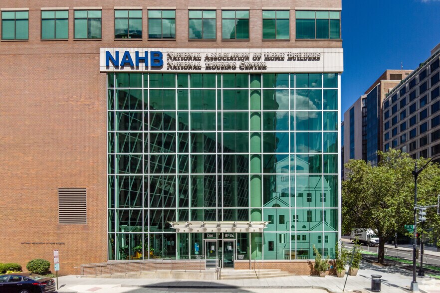 More Photos Of 1201 15th St NW, Washington Office For Lease