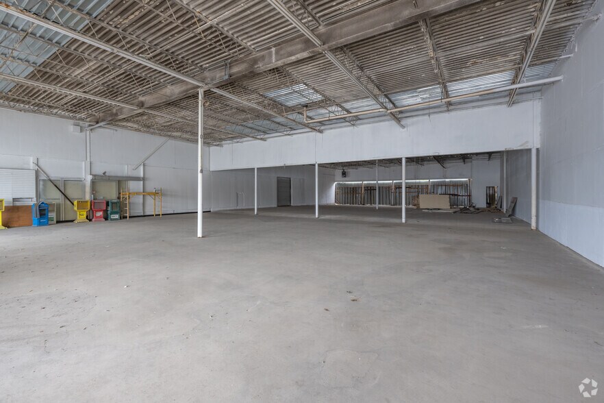 More Photos Of 8101-8155 Camp Bowie West Blvd, Fort Worth General Retail For Lease