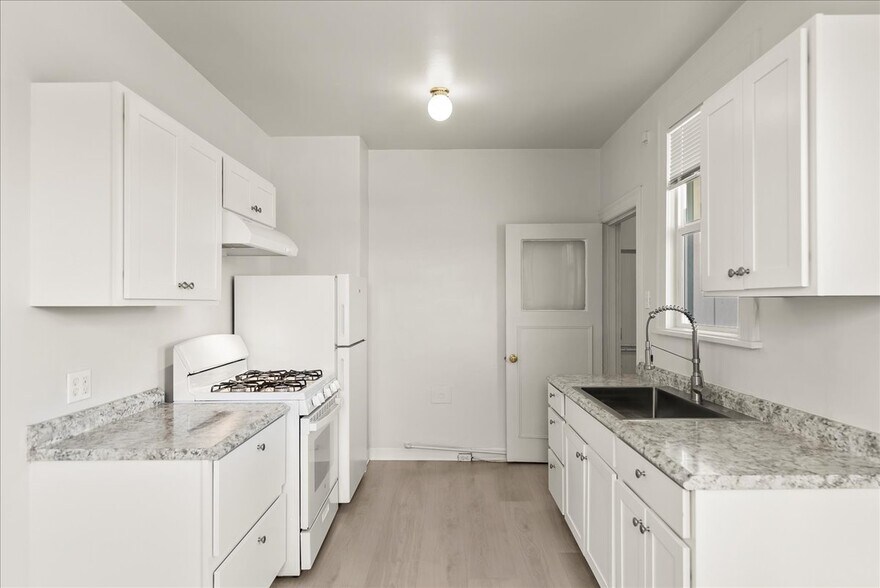 More Photos Of 950 East St, Pittsburg Apartments For Sale