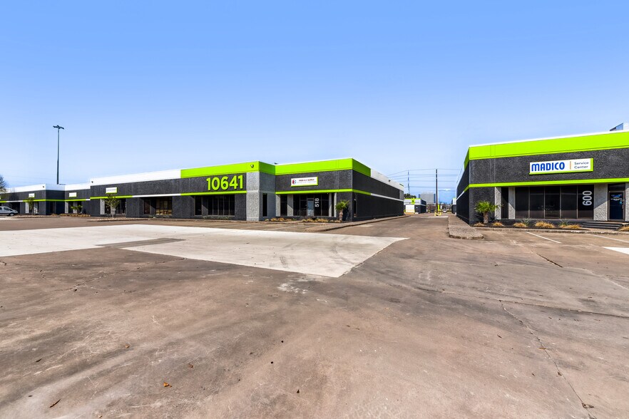 More Photos Of 10631 Harwin Dr, Houston Unknown For Lease