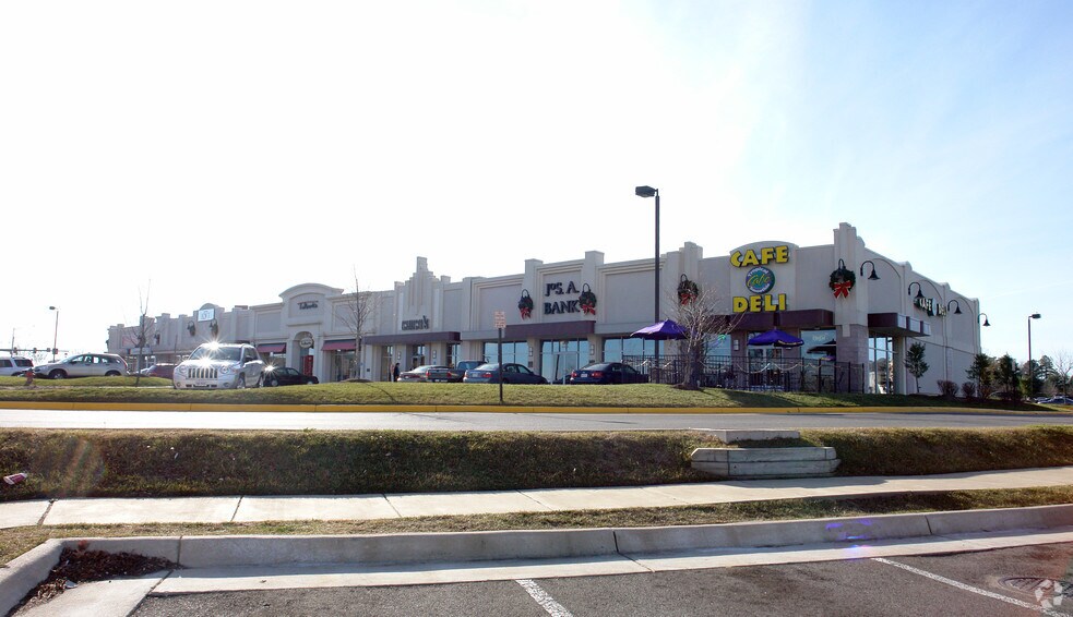 More Photos Of 1460 Central Park Blvd, Fredericksburg Storefront For Lease