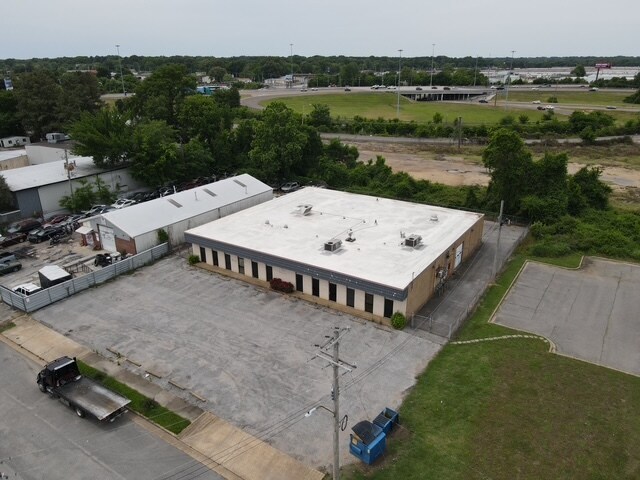 More Photos Of 3095 Stonebrook Cir, Memphis Flex For Lease