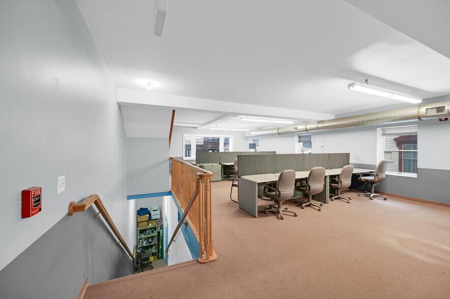 More Photos Of 170-172 Spring St, Newton Office For Sale