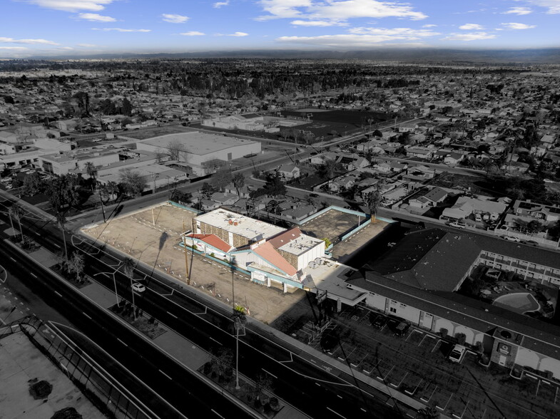 Primary Photo Of 276 Union Ave, Bakersfield Light Distribution For Sale