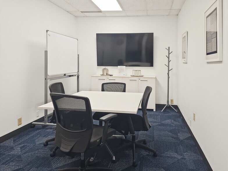 More Photos Of 13747 Montfort Dr, Dallas Coworking Space
