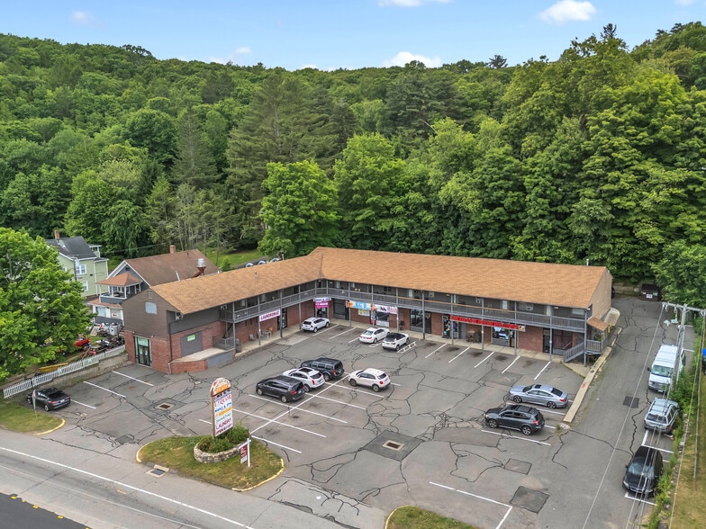 More Photos Of 300-310 S Main St, Thomaston Storefront For Sale