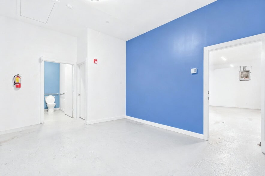 More Photos Of , Woodstock Unknown For Sale