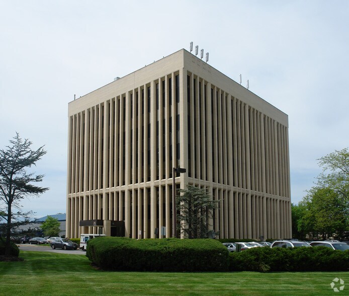 More Photos Of 20 Squadron Blvd, New City Office For Lease