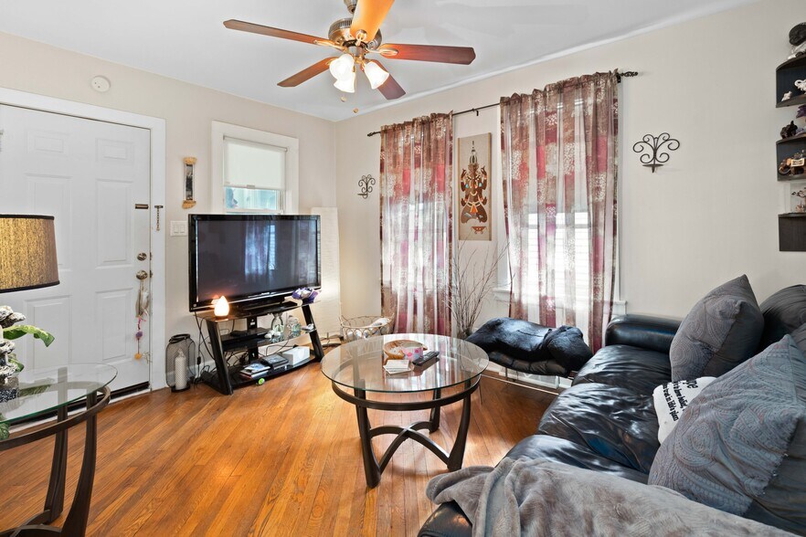 More Photos Of 1785 Channing St, Ferndale Apartments For Sale