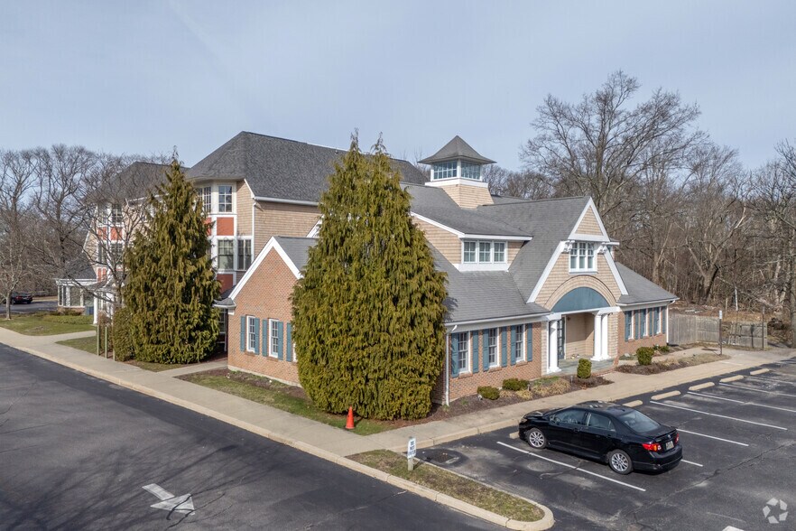 Primary Photo Of 227 Centerville Rd, Warwick Medical For Lease