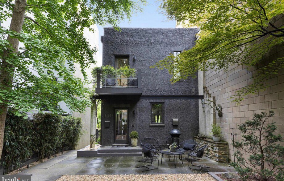 More Photos Of 5169 Macarthur Blvd NW, Washington Office Residential For Lease